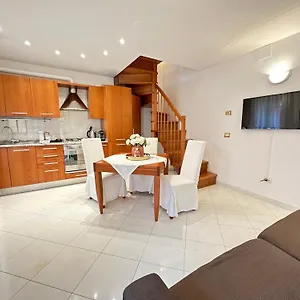 https://burano-experience-casa-tipica.hotelslidodijesolo.com